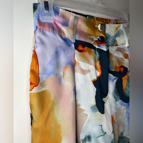 NWOT Pattered Wide Leg Pants - Picture 2 of 6